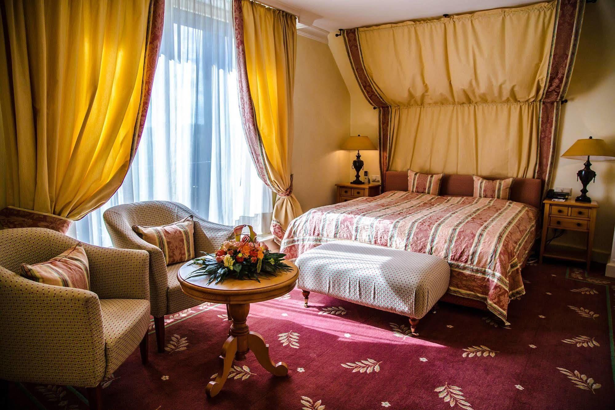 Landhaus Hotel Waitz Muehlheim am Main Luaran gambar